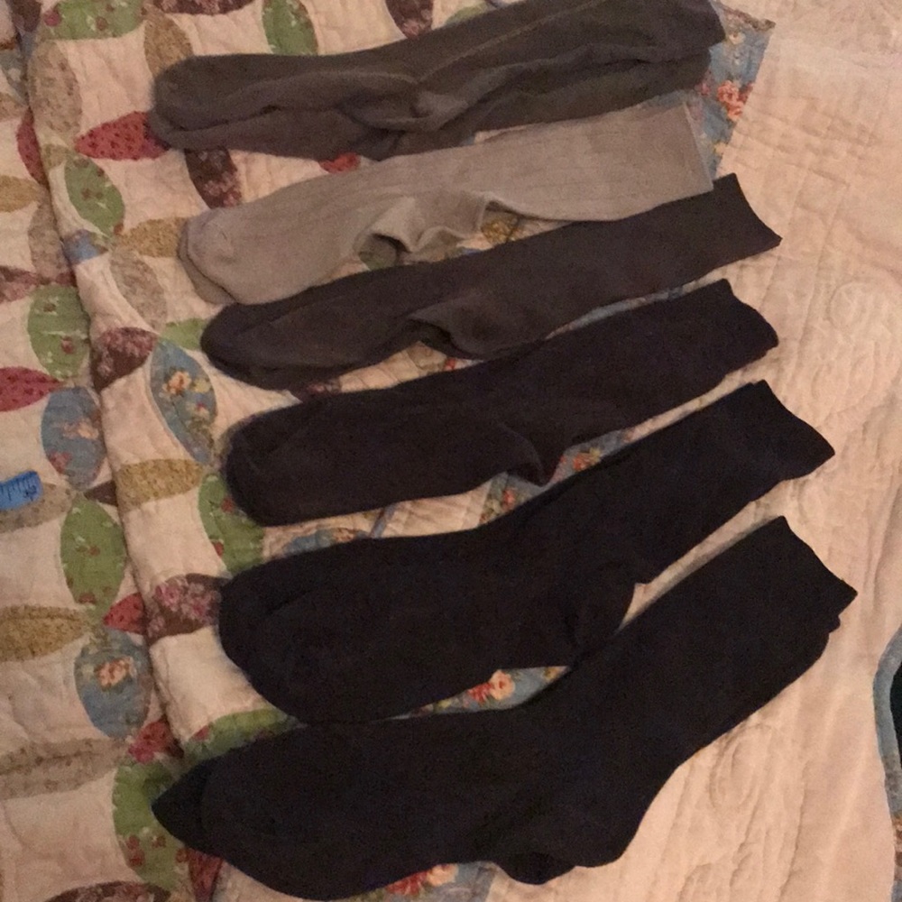 Lot of Men’s Socks (19 Pairs)